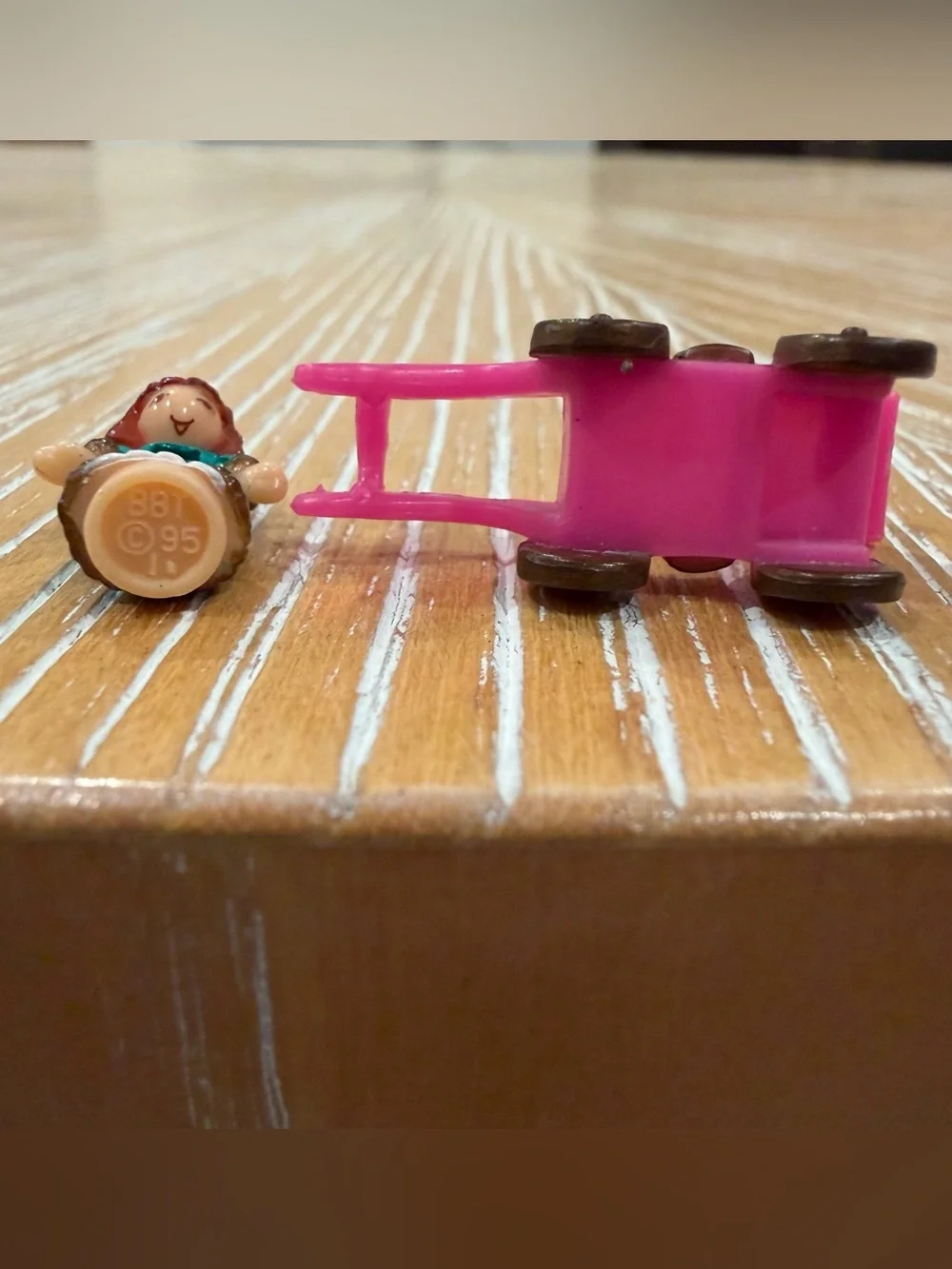 1995 Polly Pocket Princess Laura and carriage from Princess Palace Bluebird